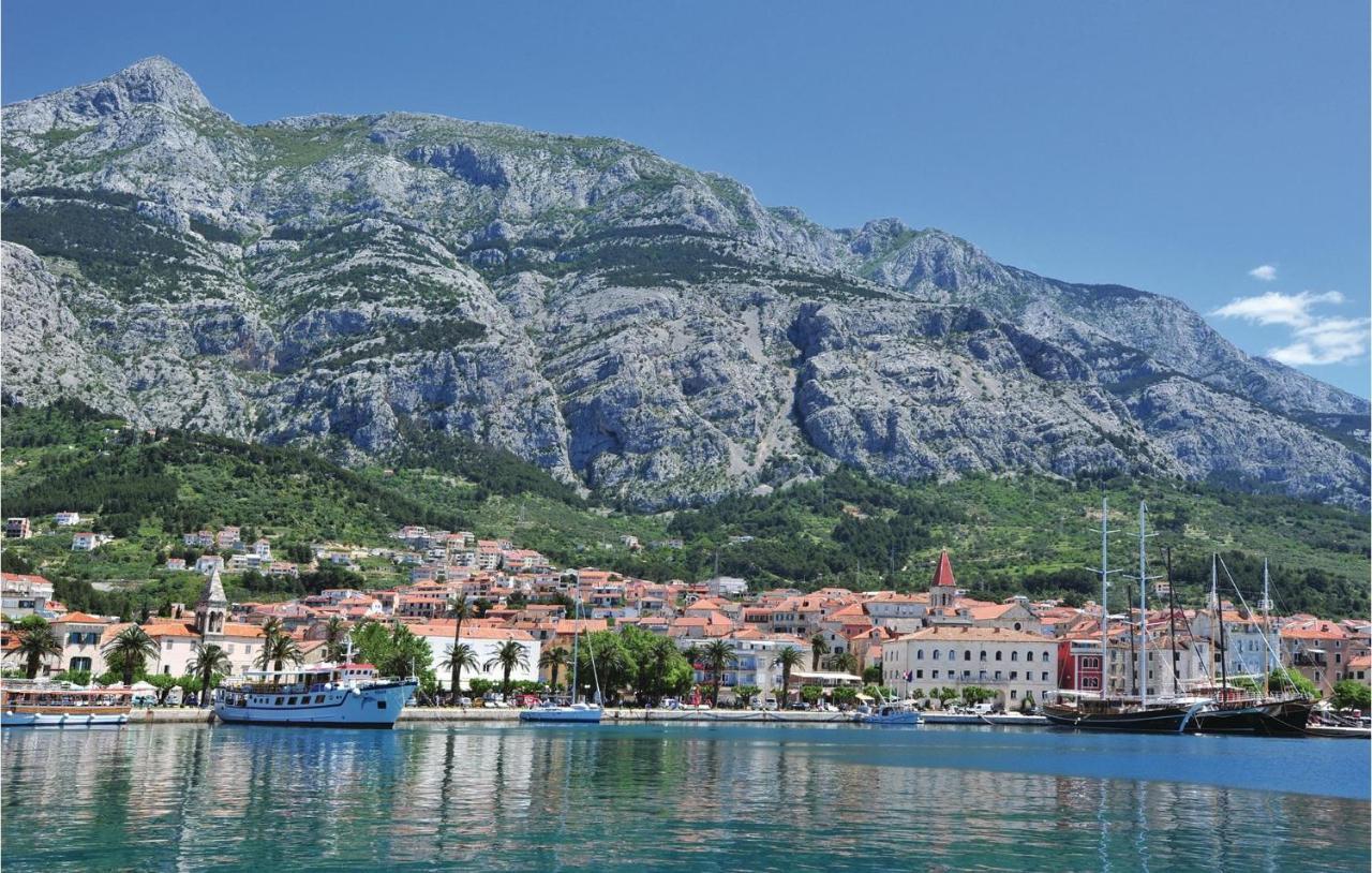 1 Bedroom Stunning Apartment In Makarska Eksteriør bilde