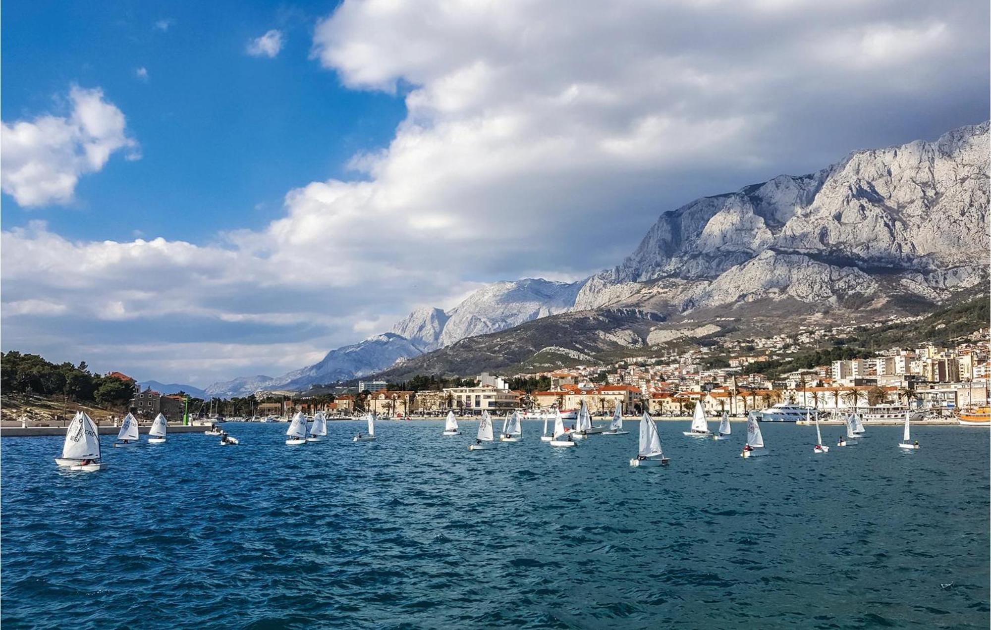 1 Bedroom Stunning Apartment In Makarska Eksteriør bilde